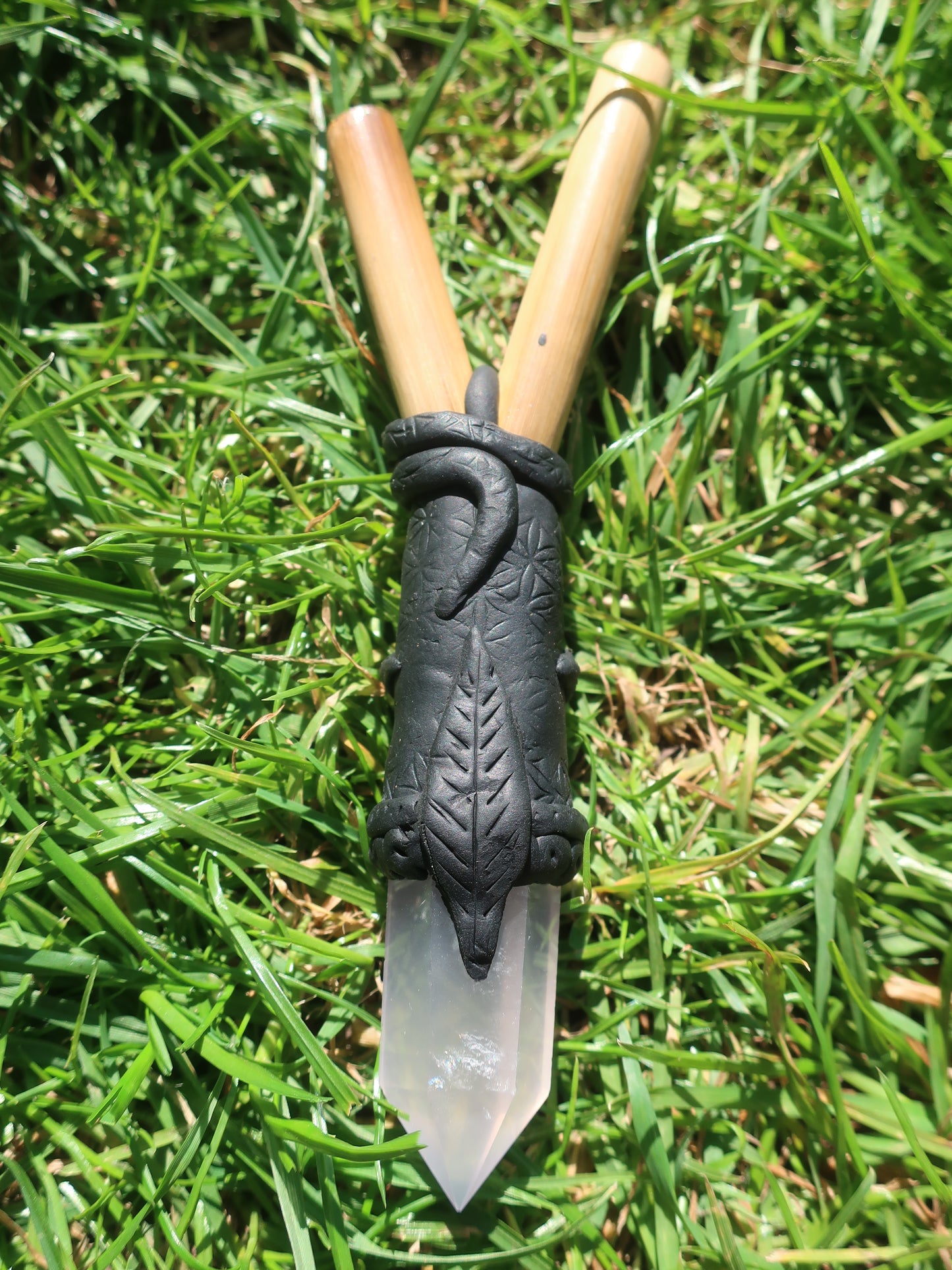 Rose Quartz Serpent Kuripe - Hapé Snuff Applicator