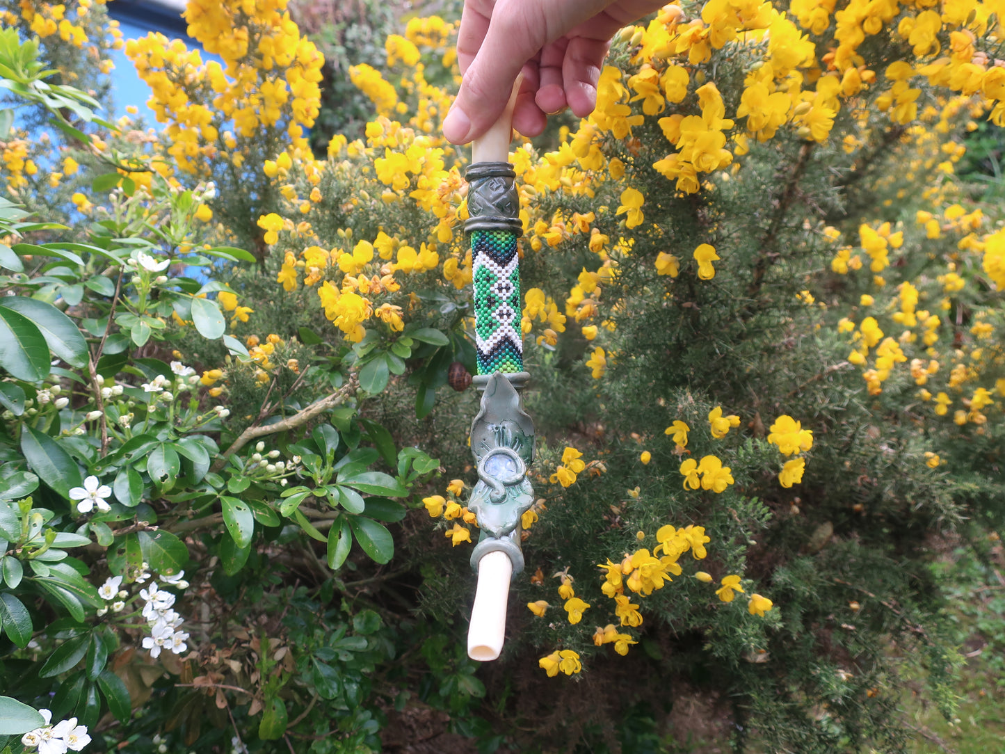 BEADED BONE TEPI - BRAZILIAN