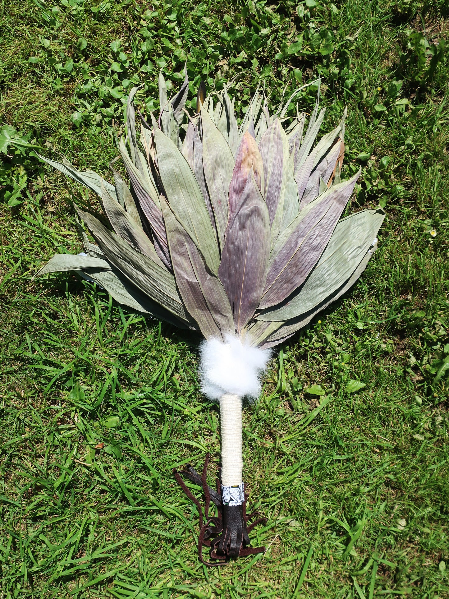 CHAKAPA SHAMANIC LEAF RATTLE